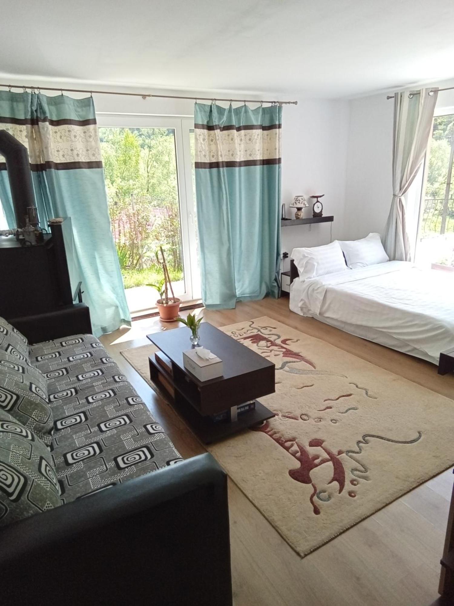 Casa Ozon Hotel Vulcan  Екстериор снимка
