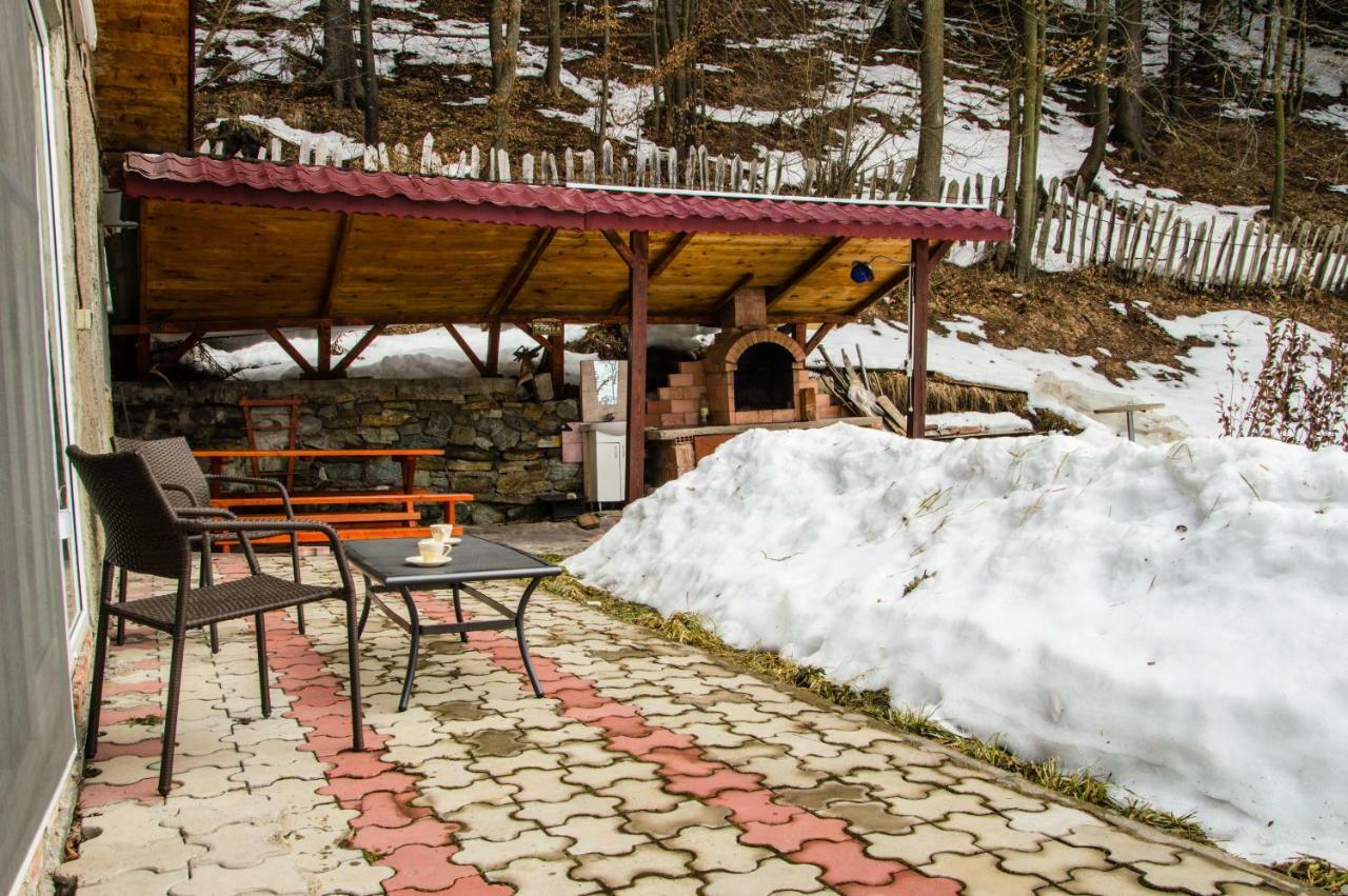 Casa Ozon Hotel Vulcan  Екстериор снимка