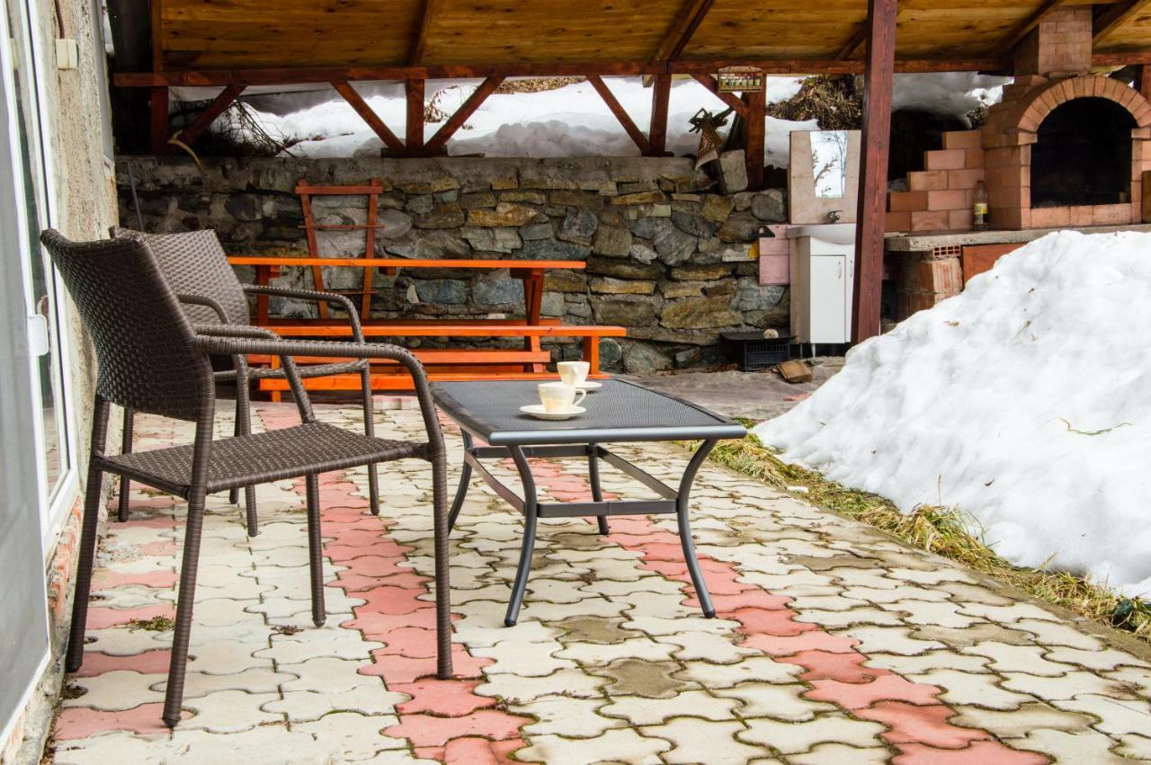 Casa Ozon Hotel Vulcan  Екстериор снимка